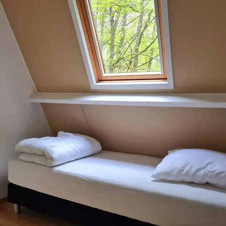 D Ooghe Horská chata *